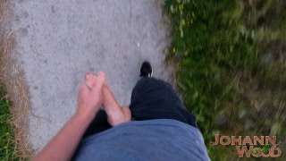 Real risky cumshot right at the jogging track! – Cover the track in cum